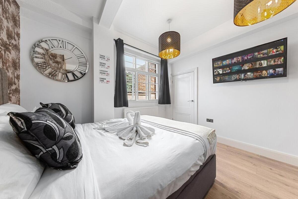 Central London Luxury, Relaxing Apartment! 2 Mins From Paddington Station! Pokoj fotografie